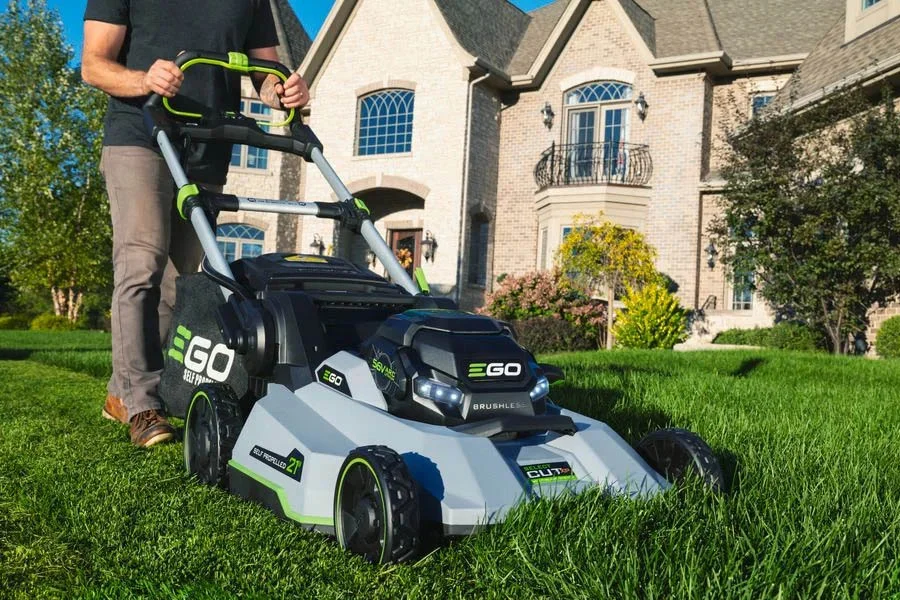 lithium battery operated lawn mowers